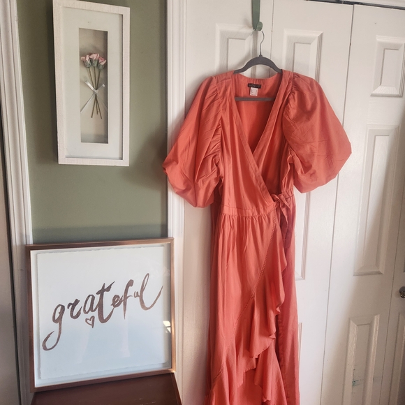 VENUS Dresses & Skirts - VENUS Asymmetrical Coral Dress